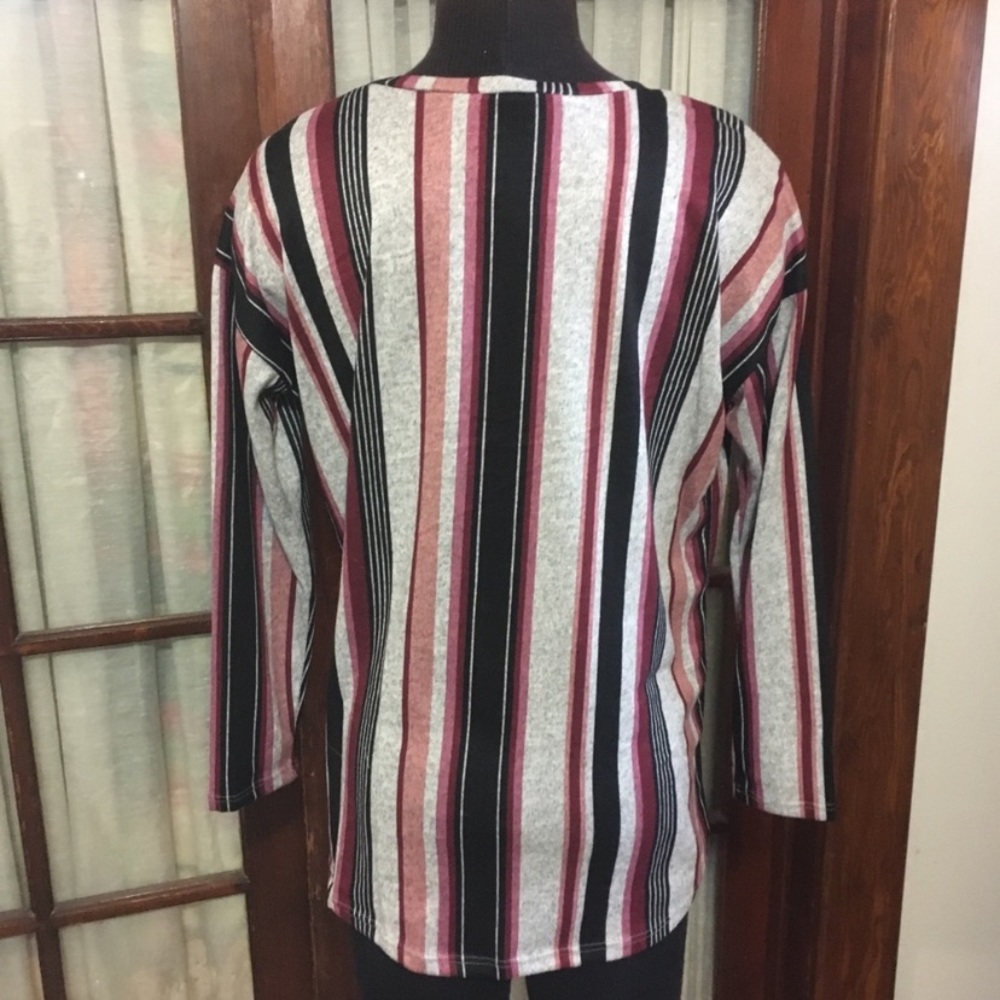 Oversized STRIPED PRINT TUNIC TOP /W SIDE POCKETS - Picture 8 of 8